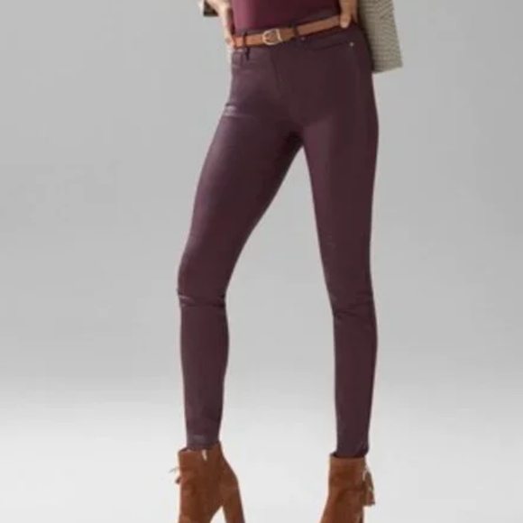 White House Black Market Denim - WHBM HR Coated Skinny Jeans in Black Cherry sz 2 S NWT